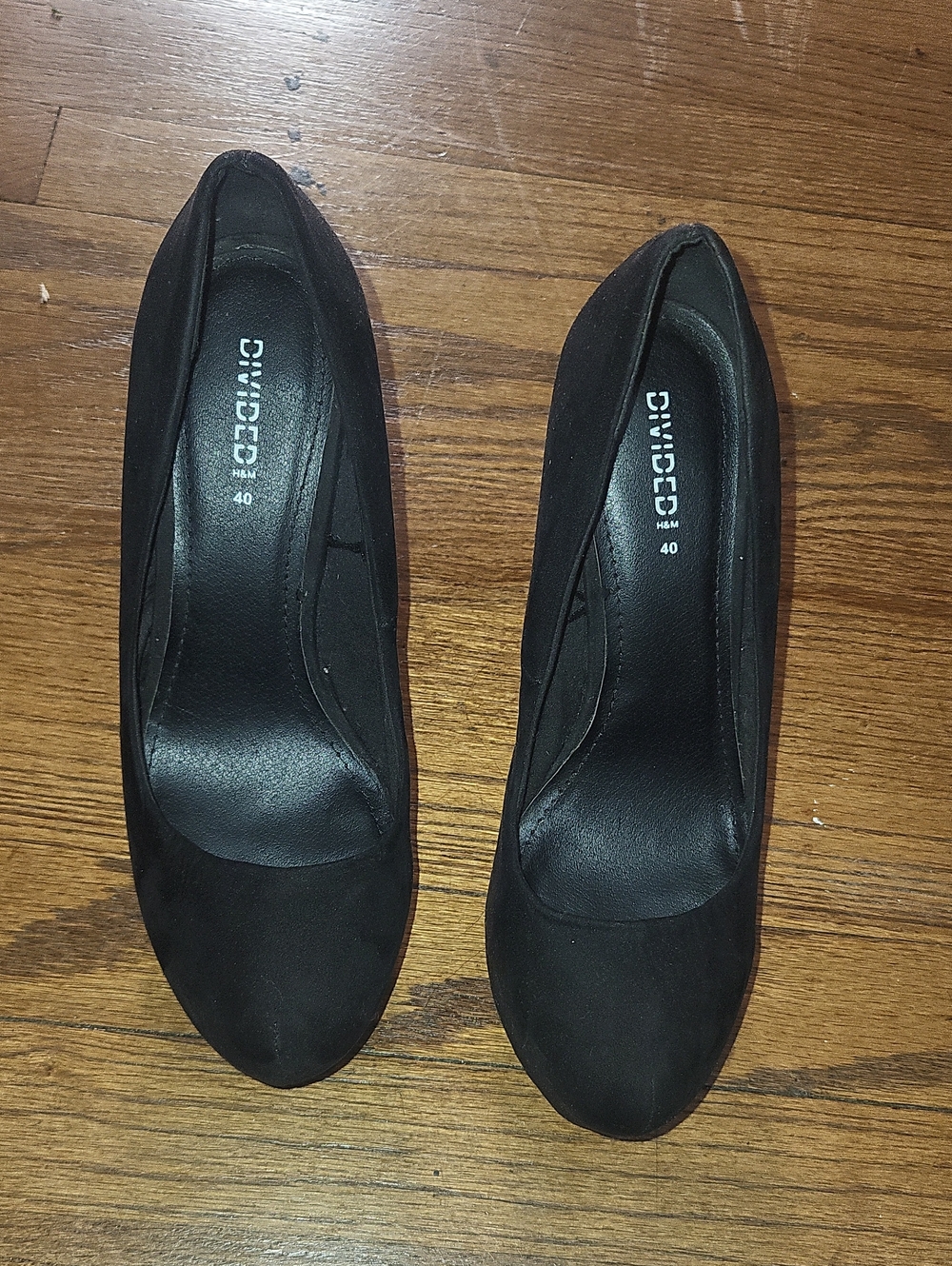 H&M Black Round-Toe Women’s Pumps